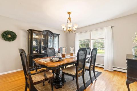 17 Melendy Dr, Reading, MA 01867 photo 15