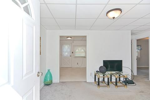 31 Markham Cir, Ayer, MA 01432 photo 5