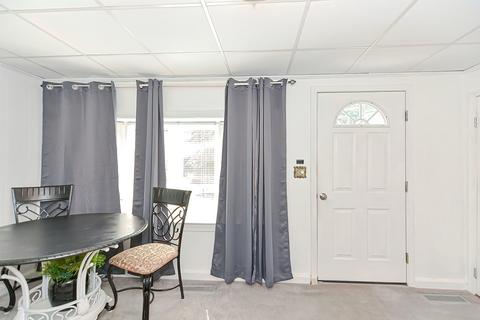 31 Markham Cir, Ayer, MA 01432 photo 9