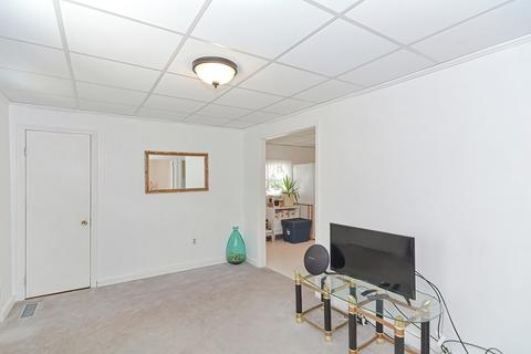 31 Markham Cir, Ayer, MA 01432 photo 12