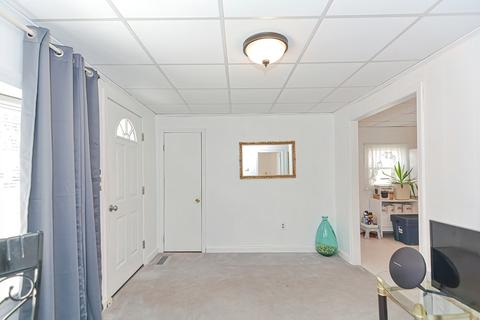 31 Markham Cir, Ayer, MA 01432 photo 11