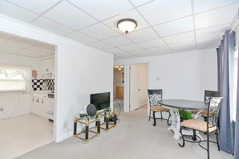 31 Markham Cir, Ayer, MA 01432 photo 6