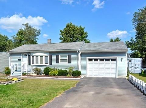 31 Markham Cir, Ayer, MA 01432 photo 1