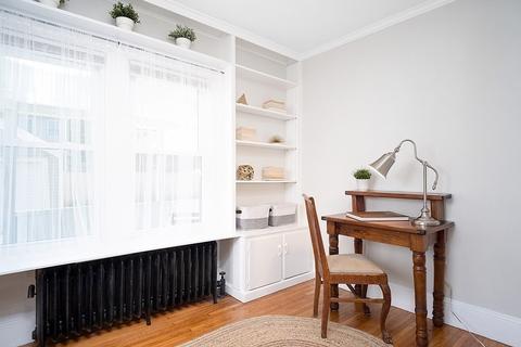 99 Wayne St, Springfield, MA 01118 photo 8