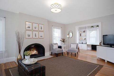 99 Wayne St, Springfield, MA 01118 photo 4
