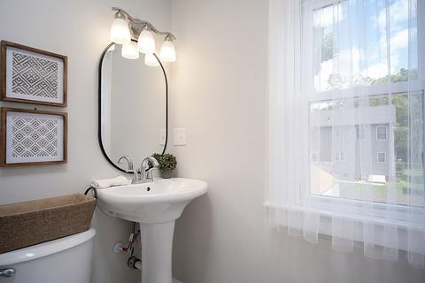 99 Wayne St, Springfield, MA 01118 photo 29