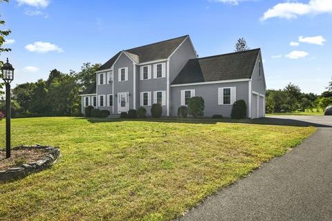 1 Devarney Ct, Shirley, MA 01464 photo 3