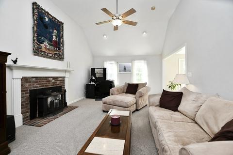 1 Devarney Ct, Shirley, MA 01464 photo 10