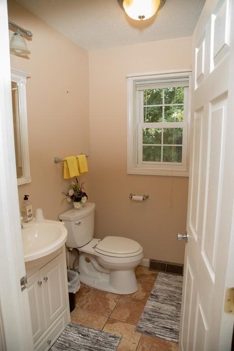 42 Elm Ave, Longmeadow, MA 01106 photo 14