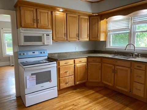 18 Maple Rd, Longmeadow, MA 01106 photo 5