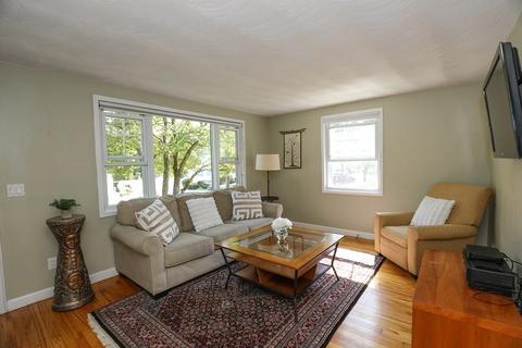 36 Hancock Rd, Wakefield, MA 01880 photo 9