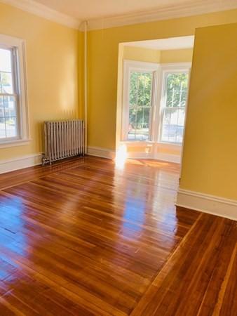 78 Oak St, Springfield, MA 01151 photo 10