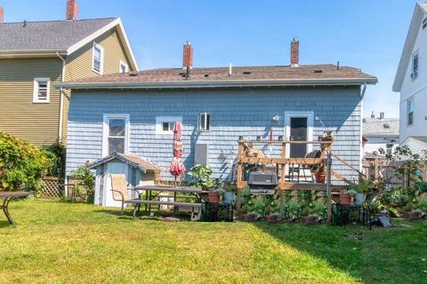 4 Willow St, Gloucester, MA 01930 photo 1