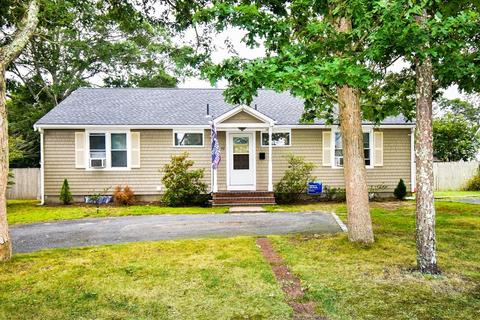 99 Linden St, Barnstable, MA 02601 photo 1