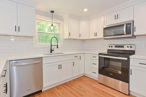 31 Clarkson Dr, Walpole, MA 02081 photo 5