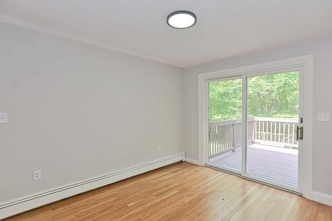 31 Clarkson Dr, Walpole, MA 02081 photo 9