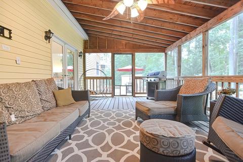87 High, Upton, MA 01568 photo 26