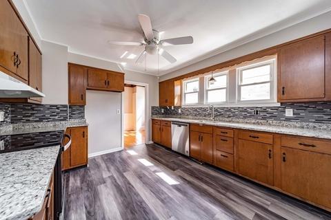 120 Winton St, Springfield, MA 01118 photo 9