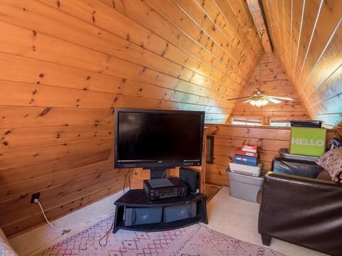37 Sled Rd, Ashburnham, MA 01430 photo 11