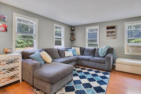 202 Algonquin Ave, Mashpee, MA 02649 photo 9