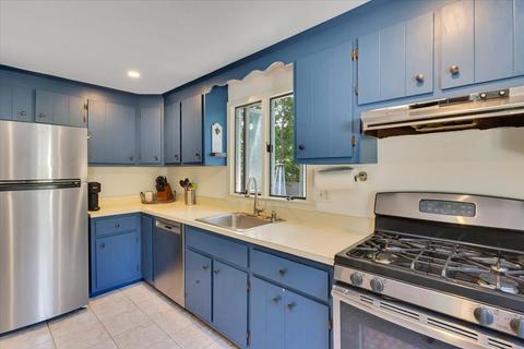 202 Algonquin Ave, Mashpee, MA 02649 photo 5