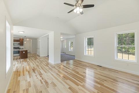 39 High St, Ashburnham, MA 01430 photo 12