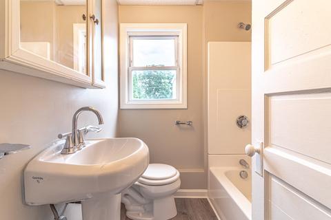 13 Middlesex St, Fall River, MA 02723 photo 31
