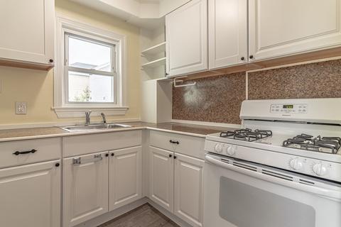 13 Middlesex St, Fall River, MA 02723 photo 22