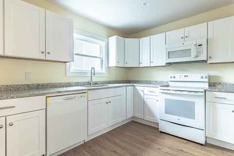 13 Middlesex St, Fall River, MA 02723 photo 10