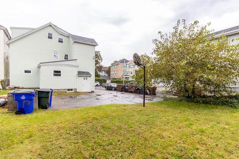 13 Middlesex St, Fall River, MA 02723 photo 4
