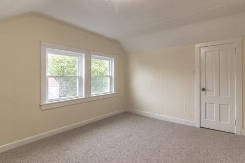 13 Middlesex St, Fall River, MA 02723 photo 42