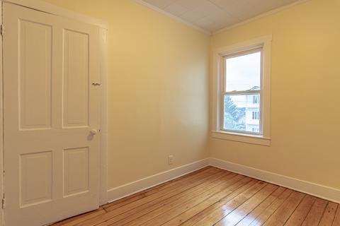 13 Middlesex St, Fall River, MA 02723 photo 33