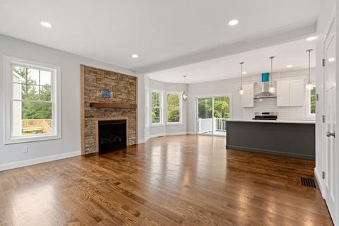 152 Parker St, Maynard, MA 01754 photo 4