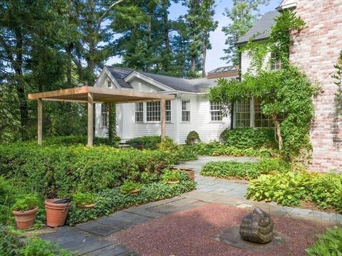 107 Dover Rd, Wellesley, MA 02482 photo 25