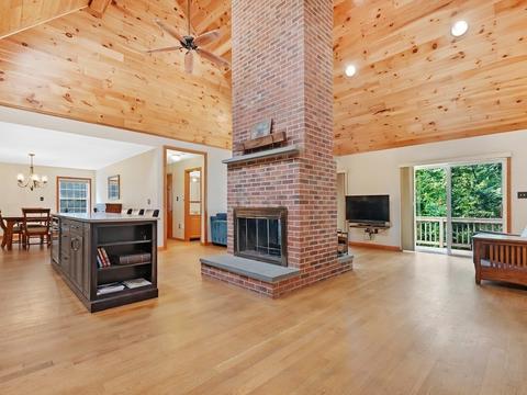 83 Lackey Dam Rd, Sutton, MA 01590 photo 2