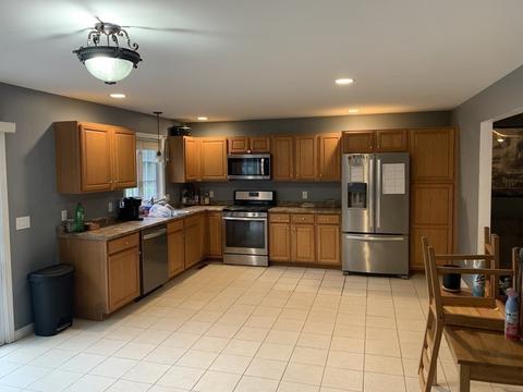 255 Laurel St, Fall River, MA 02724 photo 11