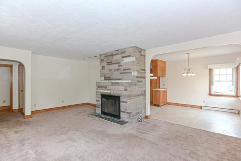 19 Mckinley St, Everett, MA 02149 photo 8