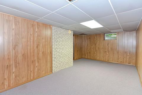 19 Mckinley St, Everett, MA 02149 photo 32