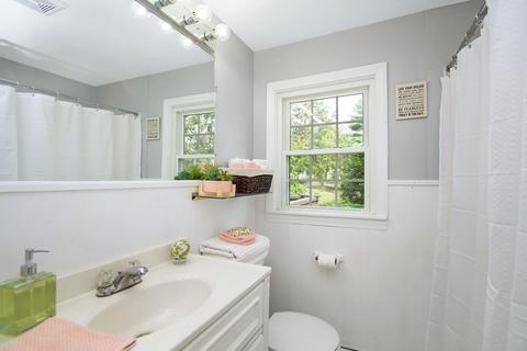 369 Commonwealth Ave, Springfield, MA 01108 photo 13