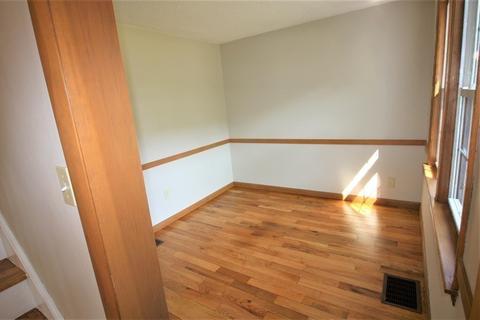 116 Donbray Rd, Springfield, MA 01119 photo 21