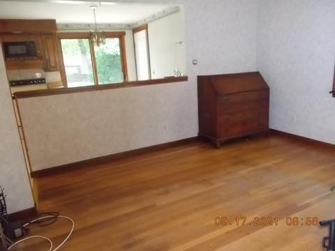 18 Redden St, Springfield, MA 01119 photo 14