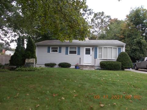 18 Redden St, Springfield, MA 01119 photo 1