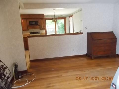 18 Redden St, Springfield, MA 01119 photo 13