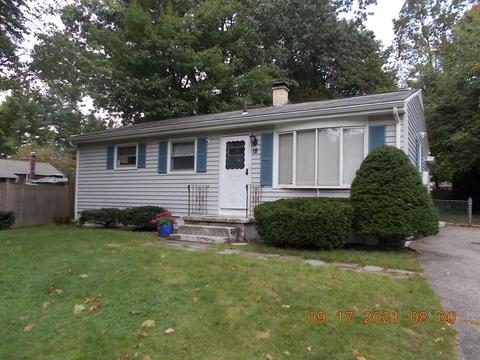 18 Redden St, Springfield, MA 01119 photo 2