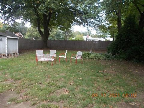 18 Redden St, Springfield, MA 01119 photo 7