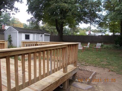 18 Redden St, Springfield, MA 01119 photo 9