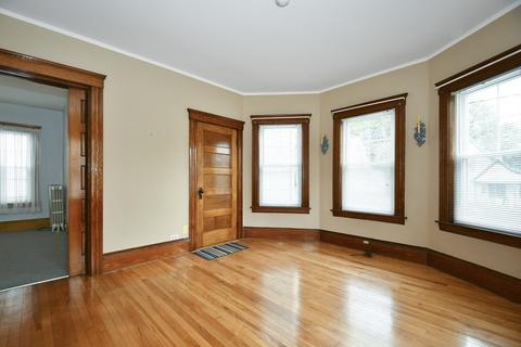 27 Kosta St, Worcester, MA 01607 photo 4