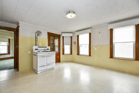 27 Kosta St, Worcester, MA 01607 photo 17