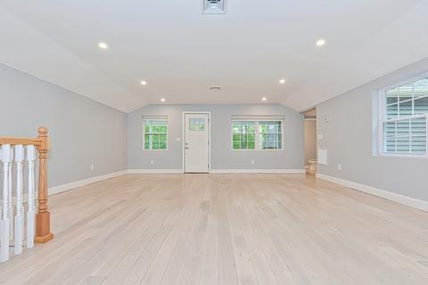 9 Shore Dr, Upton, MA 01568 photo 8
