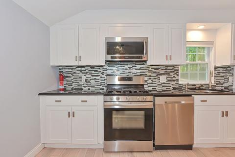9 Shore Dr, Upton, MA 01568 photo 6
